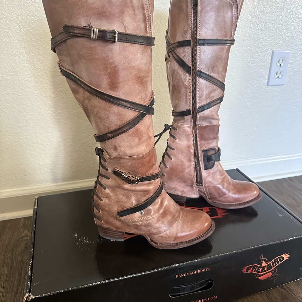Freebird Women's Cassius Boots Beige